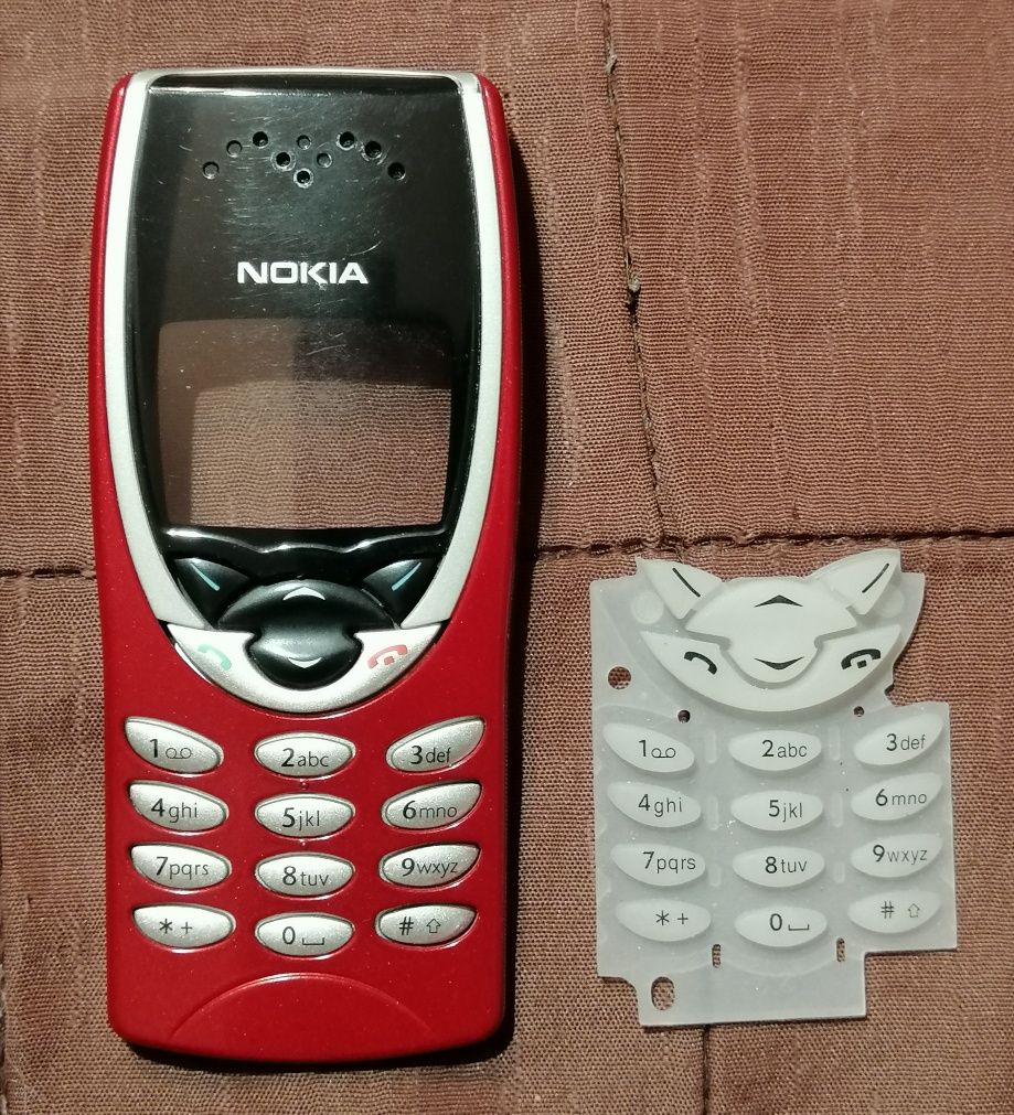 Oryginalna zabytkowa kolekcjonerska  obudowa z klawiaturą do telefon N