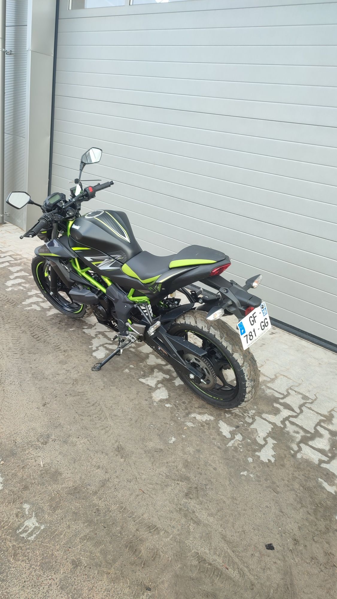 Kawasaki z 125 rok 2022 kat b