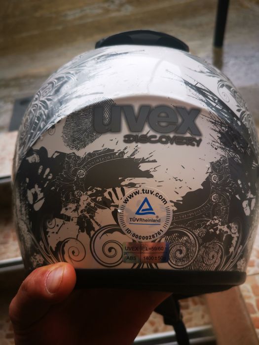 Шоломи продам недорого