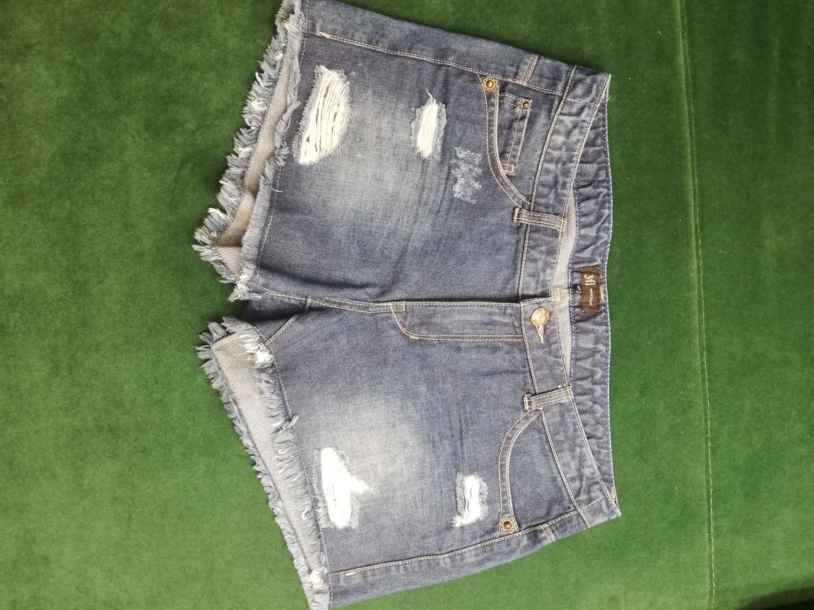 Granatowe jeansowe szorty Reserved  z przetarciami rozm 40 jak nowe