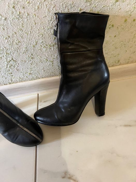 Черевики жіночі шкіряні