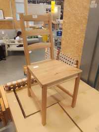 Nowe krzesła drewniane z IKEA