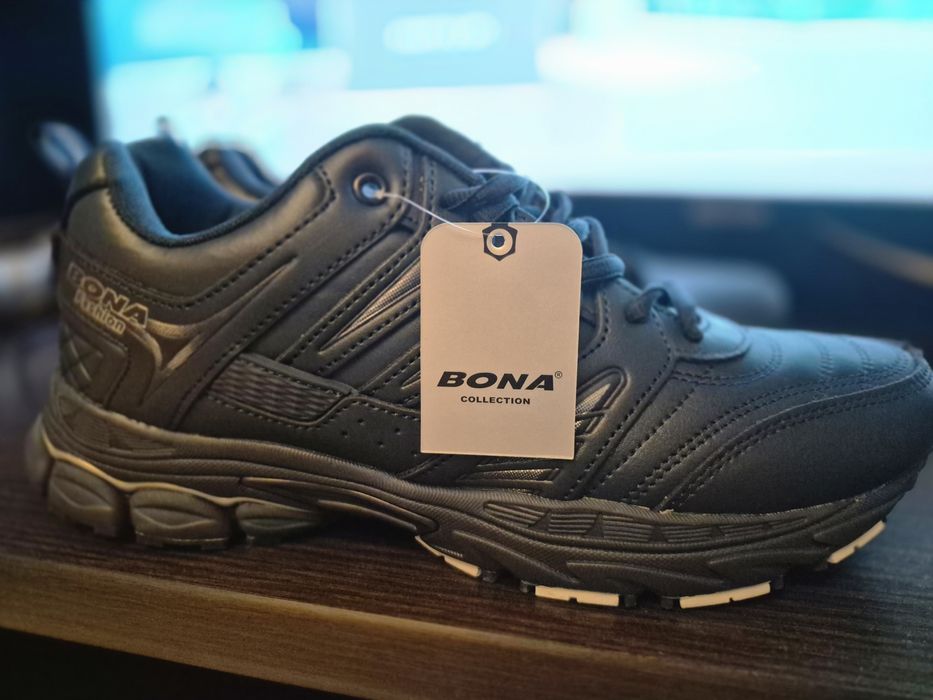 Bona. Чоловічі кросівки 42 розмір