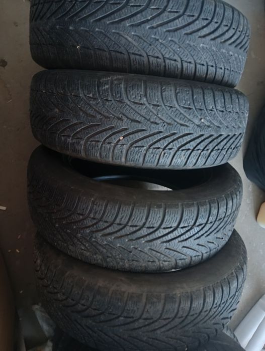 Opony zimowe 15 " 4 sztuki