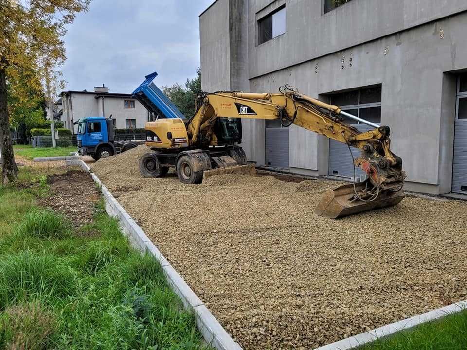 Usługi koparkami - wykop fundamentów, wyburzanie itp