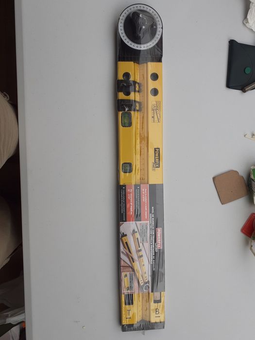 Transferidor de ângulo com nível de bolha Powerfix