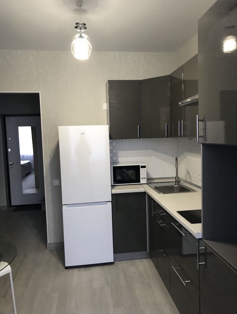 ЖК ЛАЗУРНЫЙ Сдам 1-комн.кв-ру 40м2 Авт.отопл. Центр Центральный рынок
