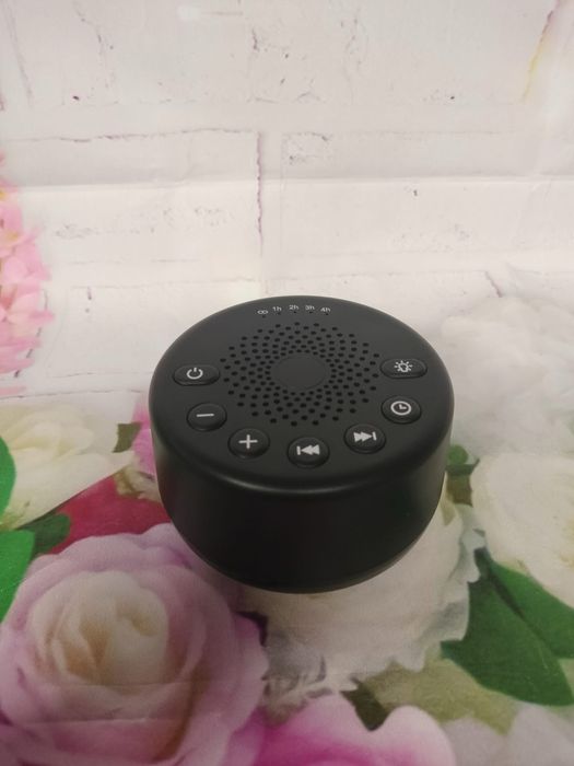Urządzenie generujące biały szum Easysleep Sound.