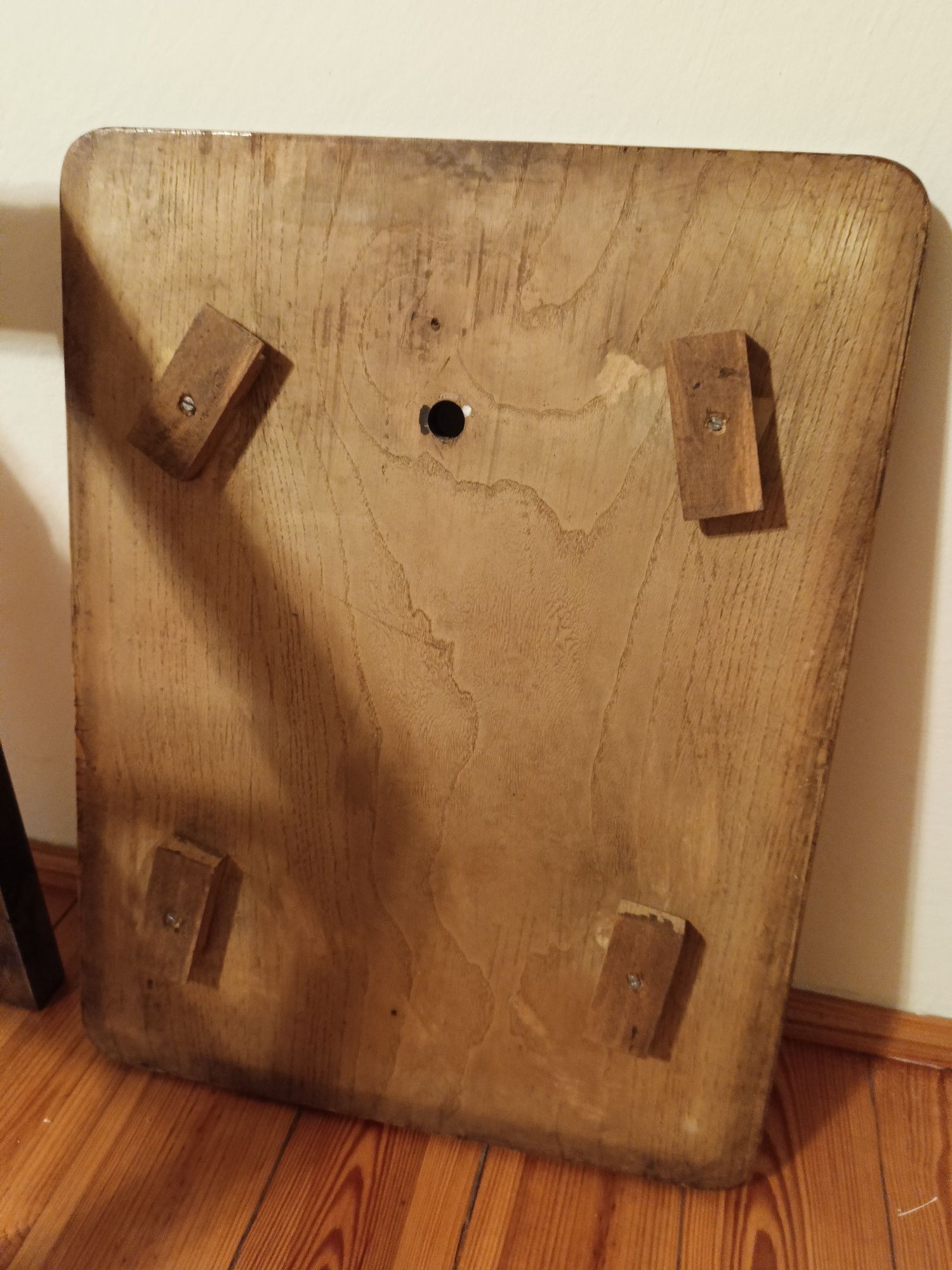 Stary stolik szachowy pod lampę Art Deco Deko z opisami szachownicy