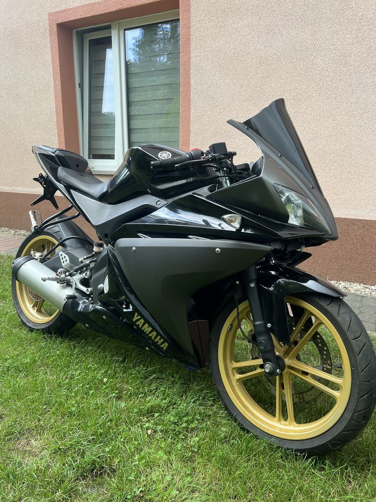 Yamaha yzf r125 uszkodzona 2010r