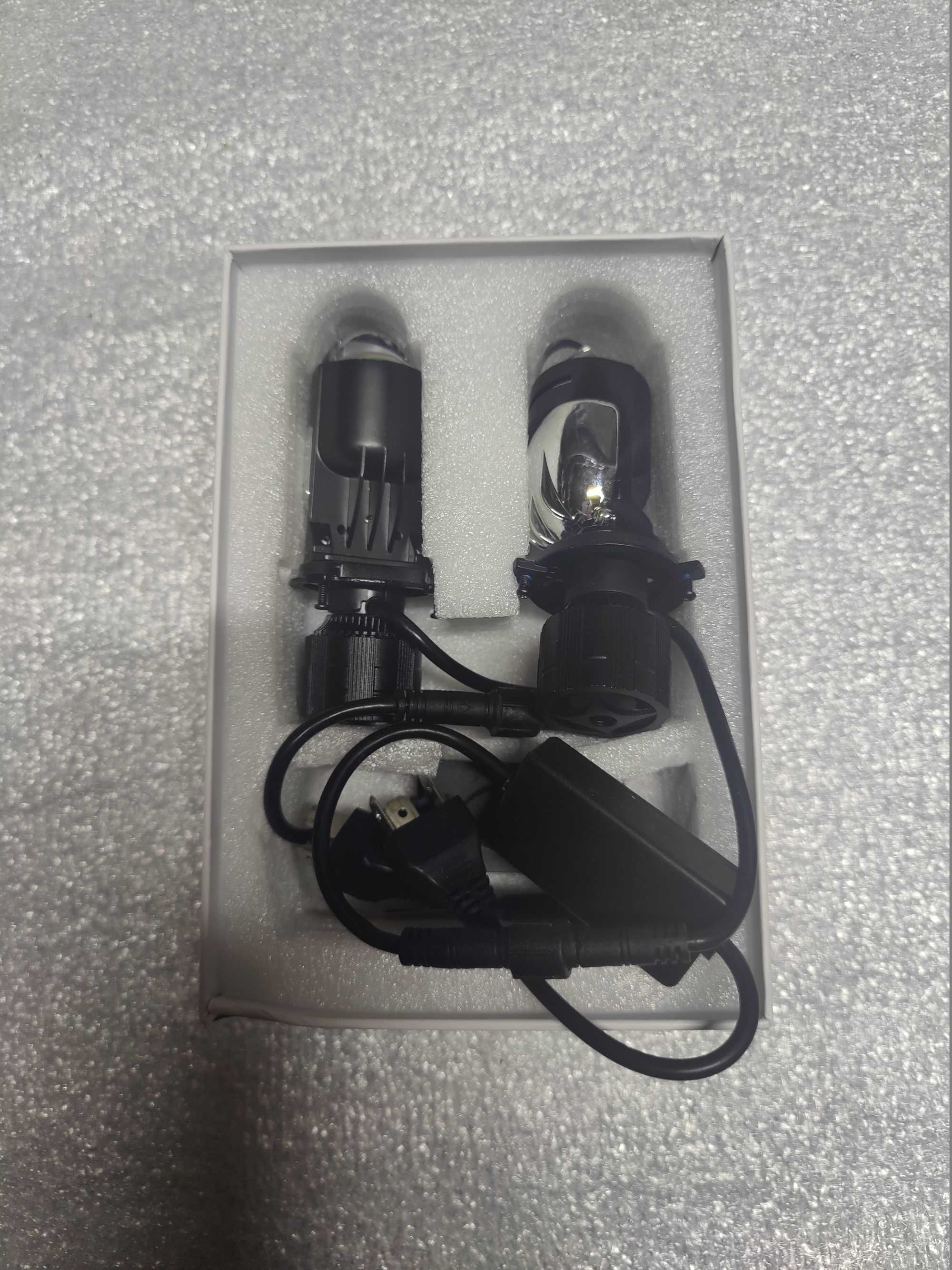 Світлодіодні Led Лампи Y6 Y7d A82 H4 H4 mini led lens Y6D Bi-Led линзи