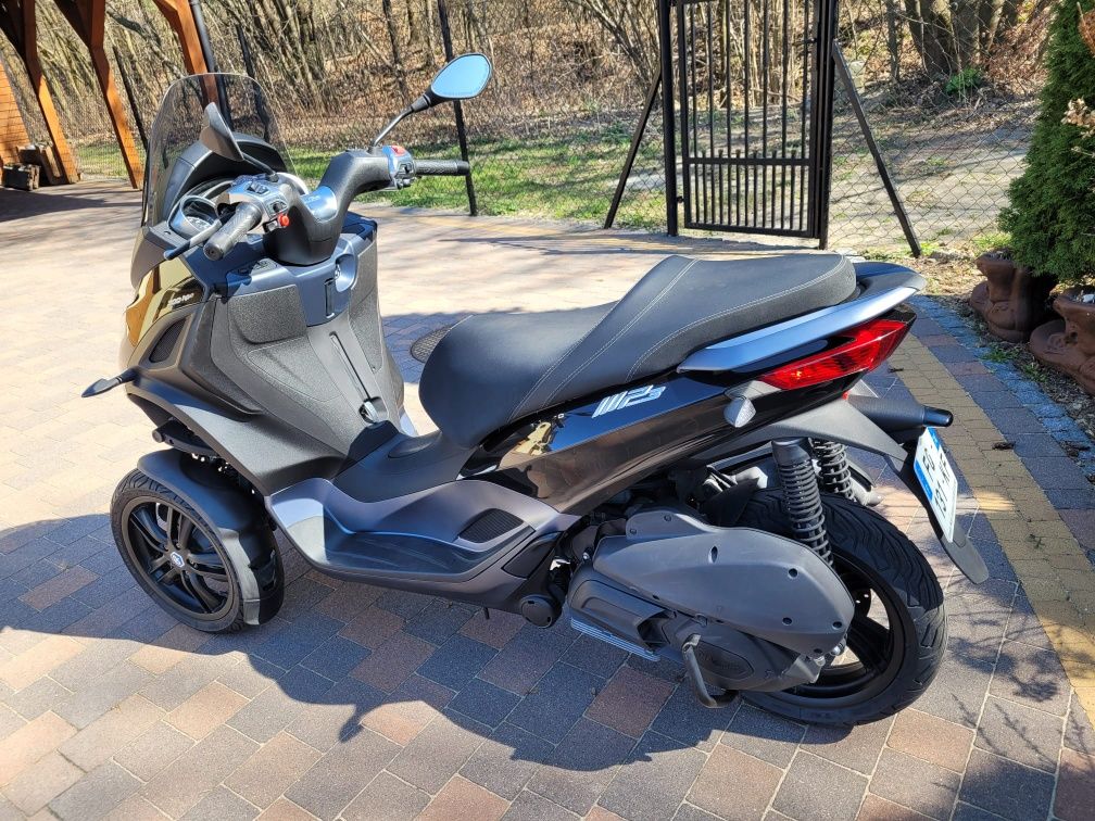 Skuter Trzykołowy Piaggio 300