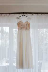 Śliczna, lekka i zwiewna suknia ślubna!!
