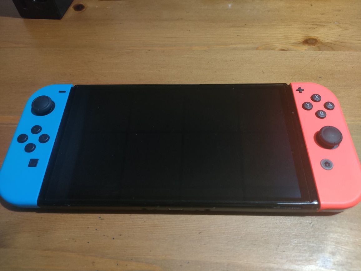 Konsola Nintendo Switch OLED