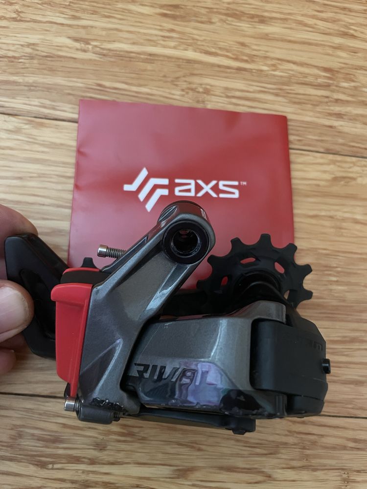 Sram Rival Xplr Axs 12 przerzutka tylna