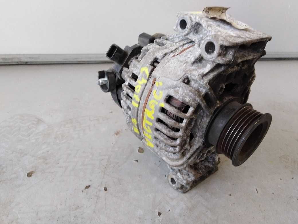 Opel Vectra C 2.2 16V Alternator