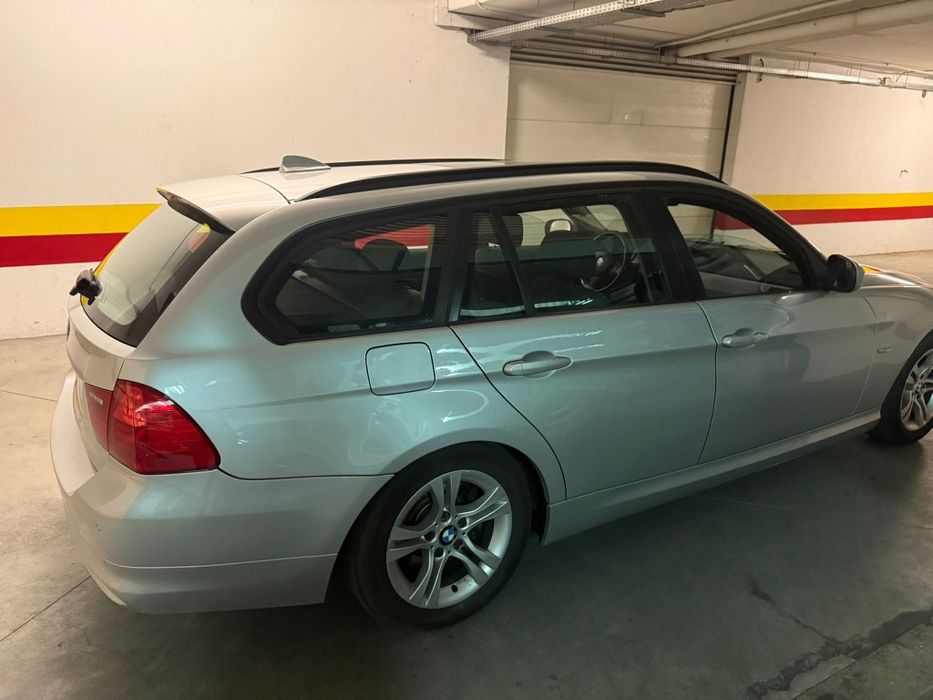 BMW 318d 2011 touring