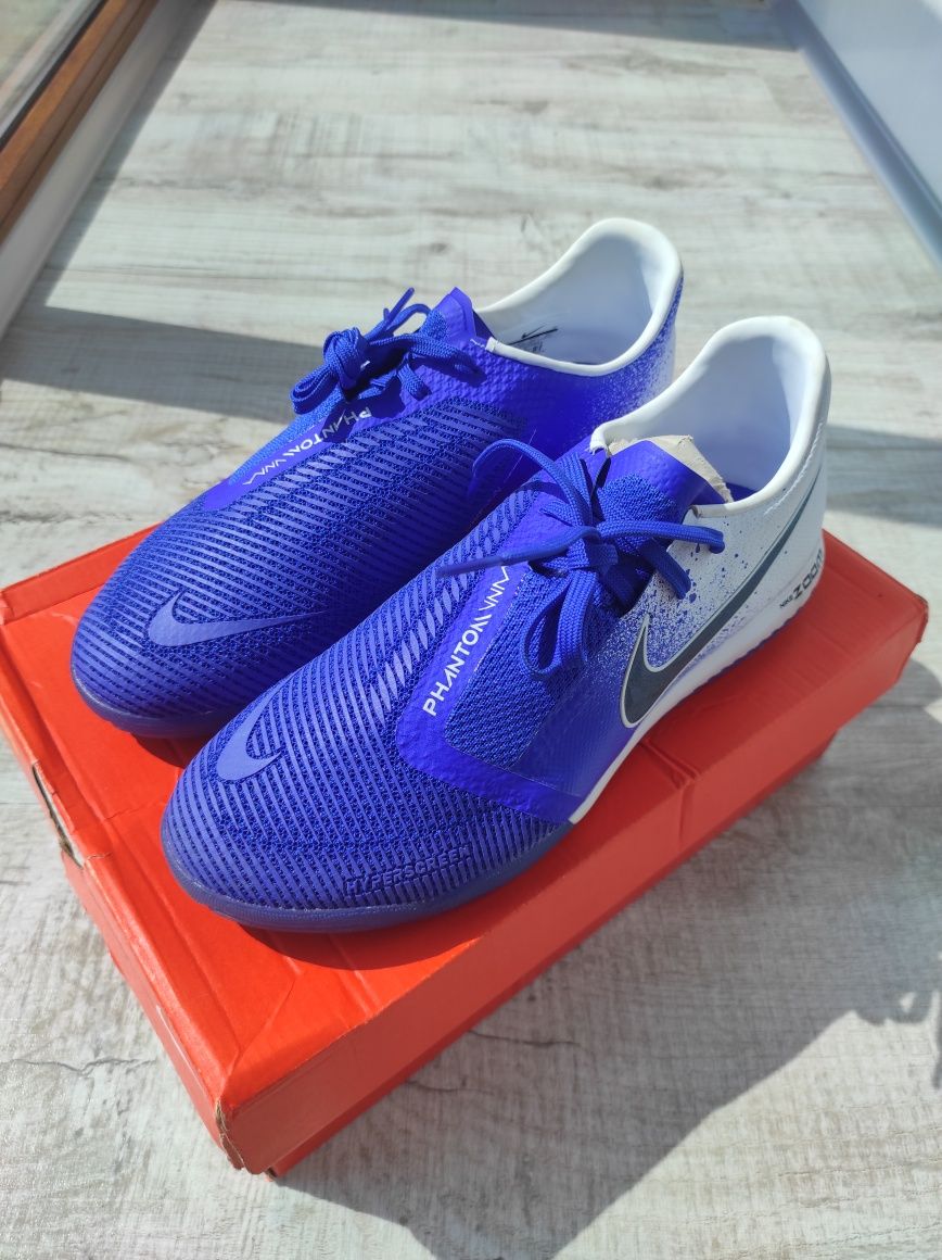 Футзалки Найк Nike Phantom zoom pro