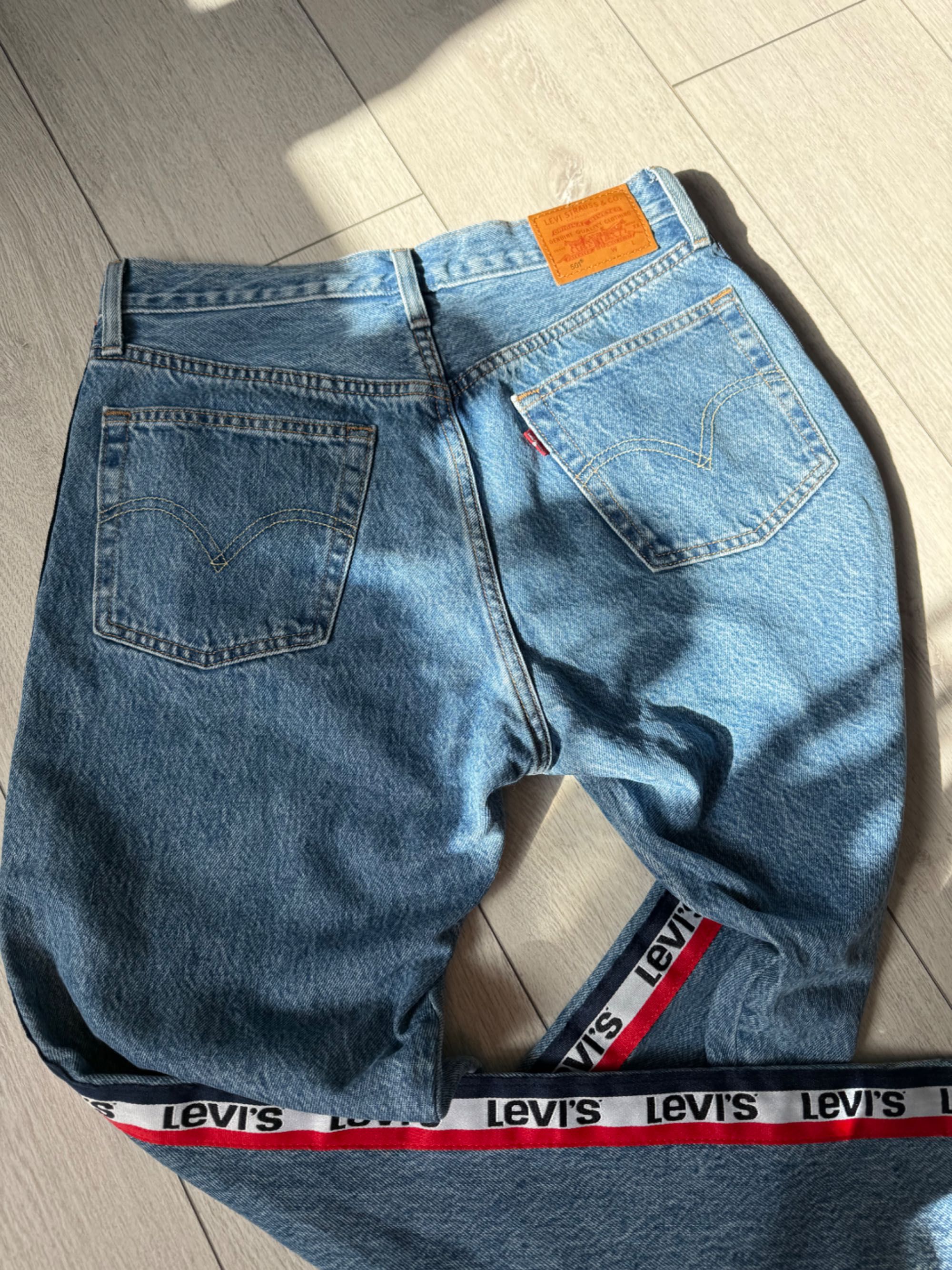 Jeansy Levis 501