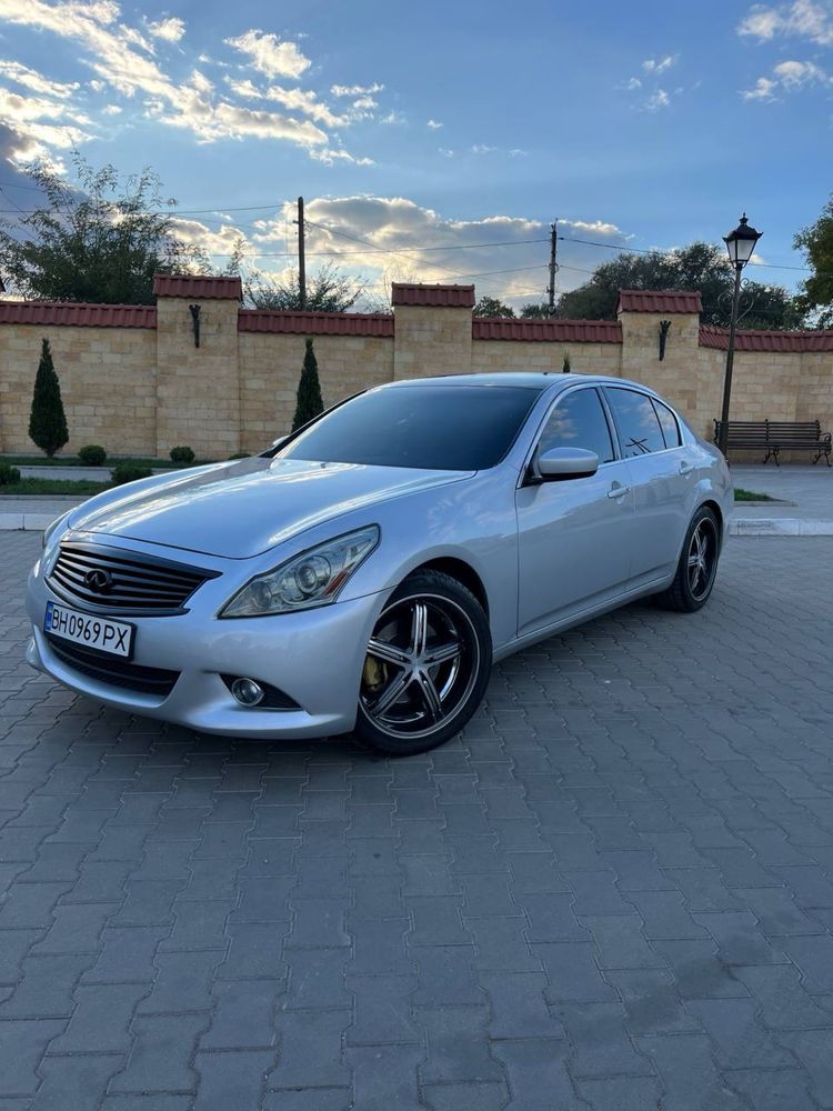 Продам Infiniti G25