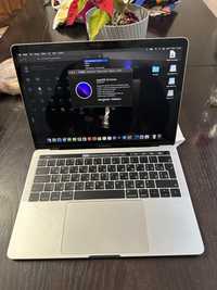 MacBook Pro 15,4  2019