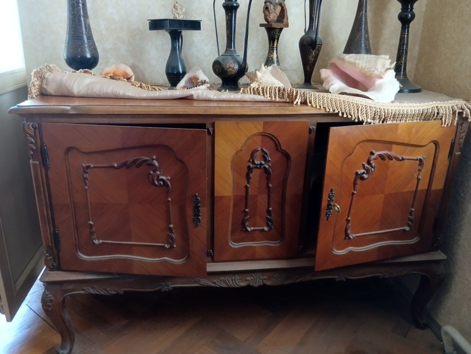 Набір меблів антикварні