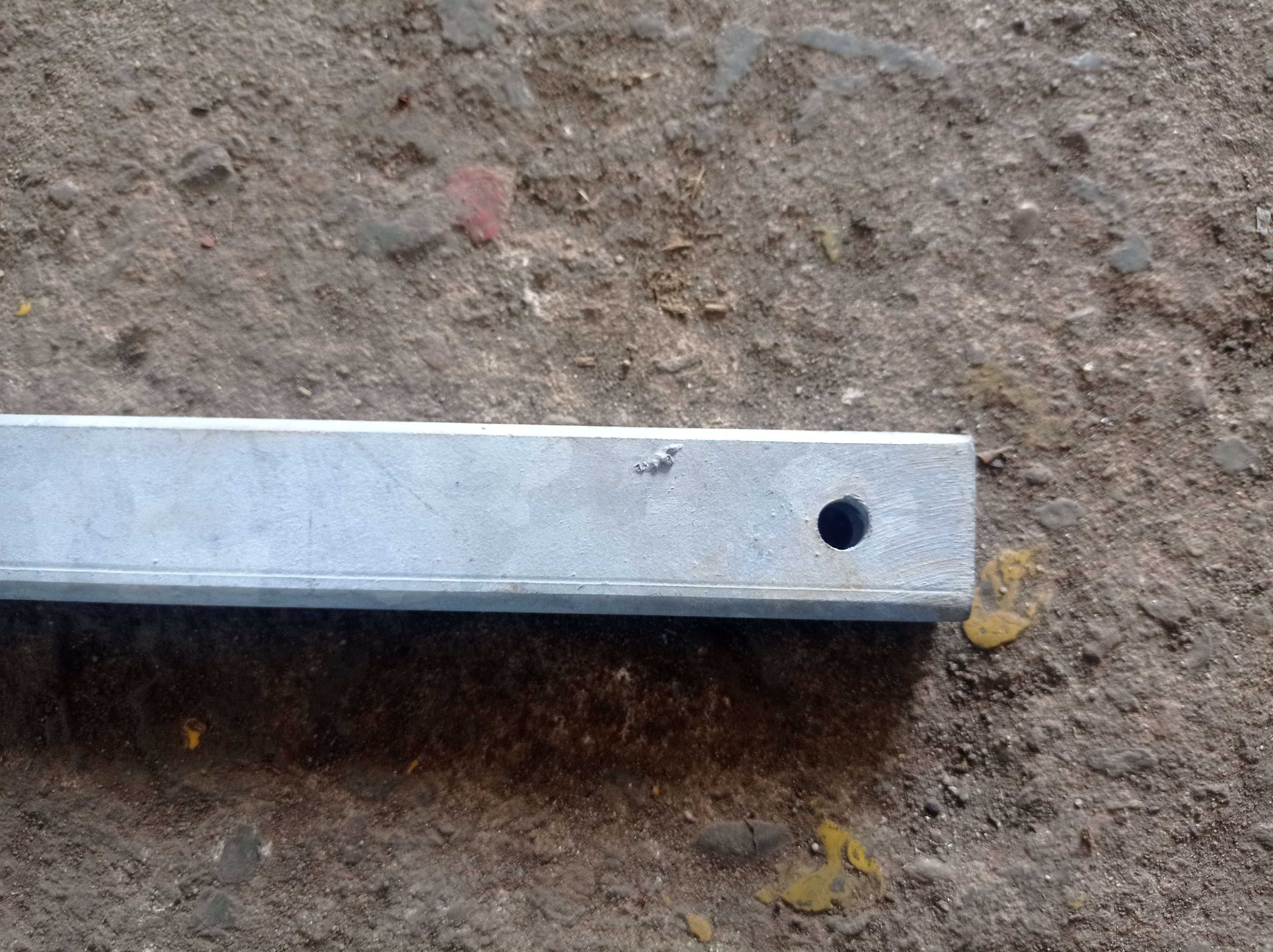 Metalowy element 700szt.