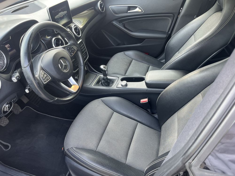 Mercedes-Benz CLA 180d