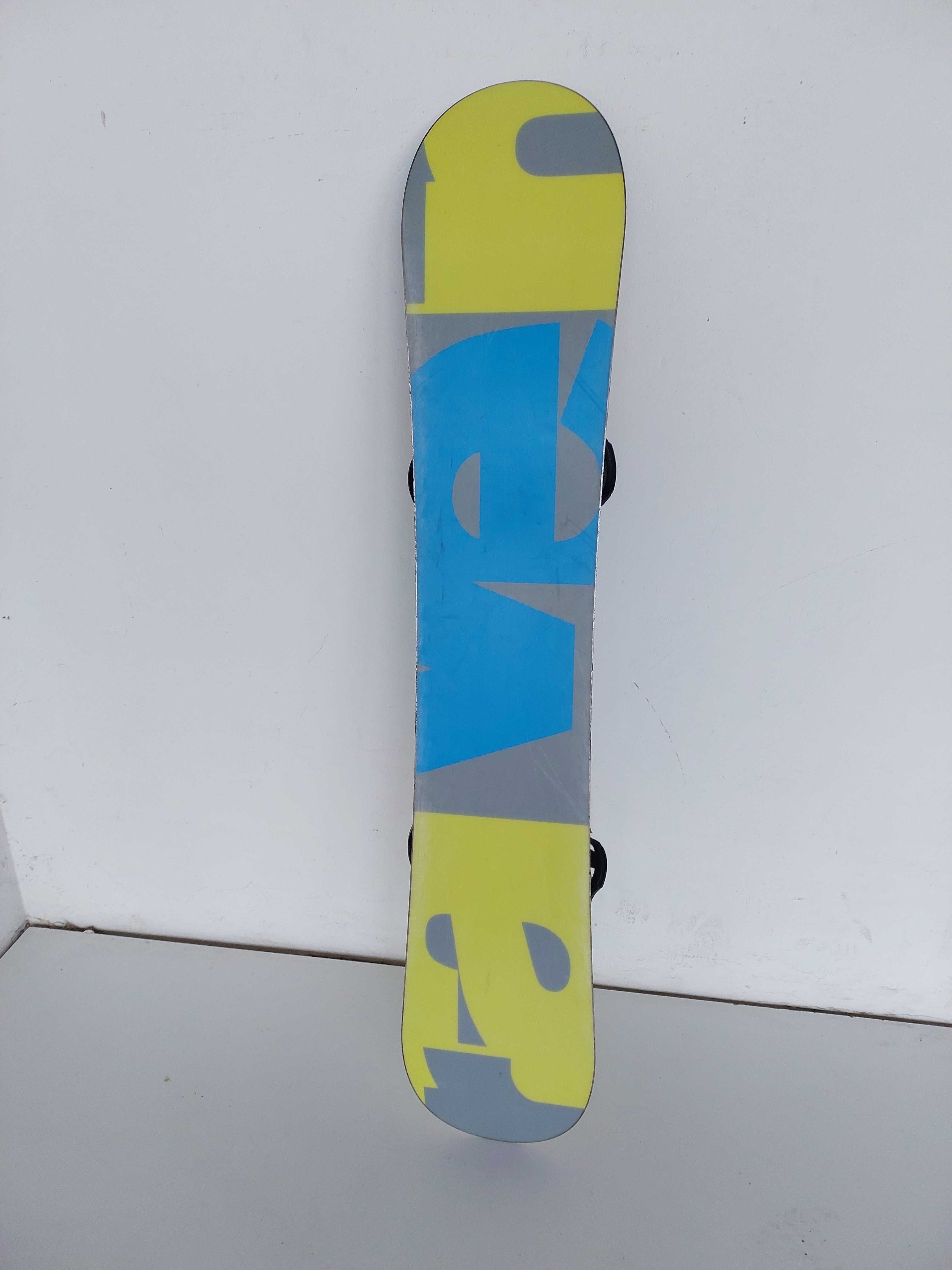 Deska snowboardowa Raven Solid 152 CM (4)