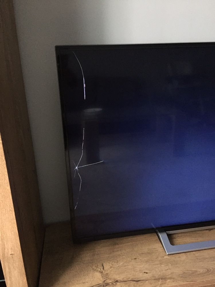 Telewizor Toshiba uszkodzony