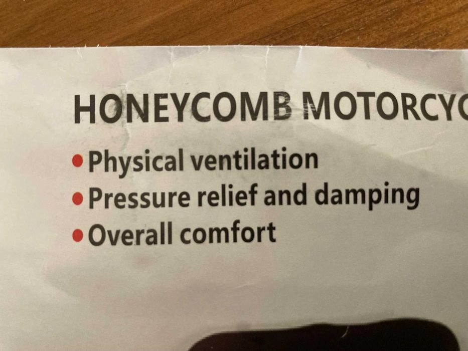 Almofada de amortecimento, ventilacao e conforto para mota