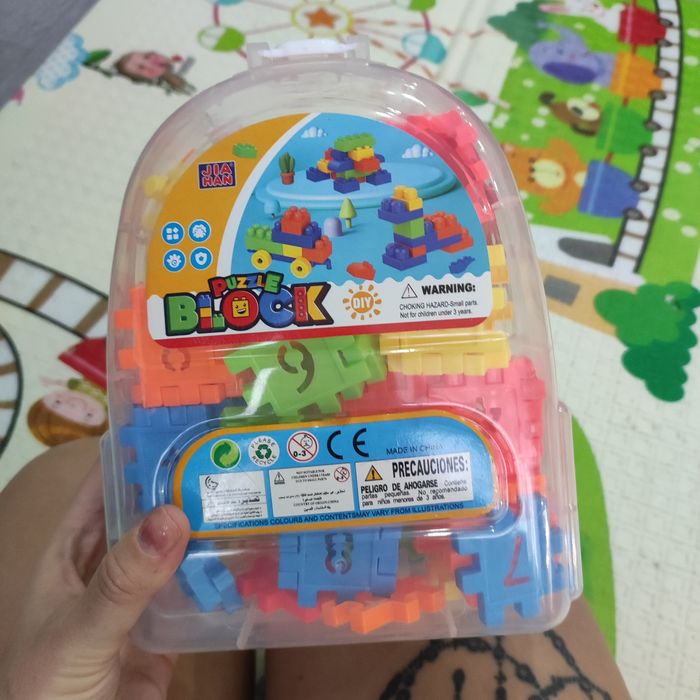 Конструктор в чемодане 70 деталей, шт