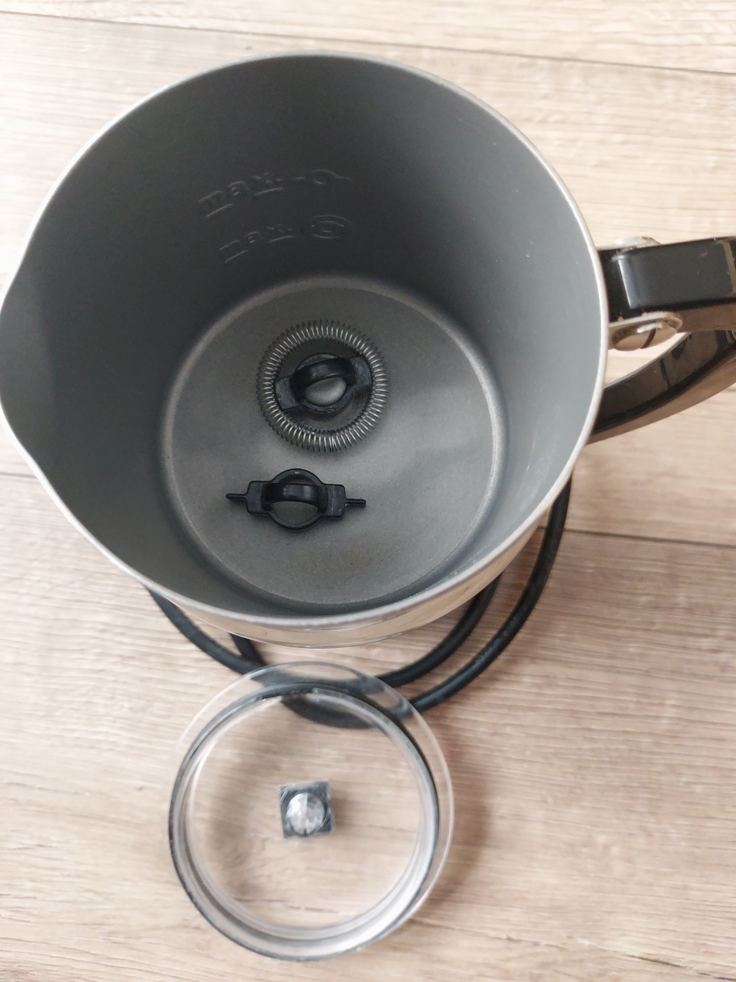 Podgrzewacz do mleka owsianki Nespresso Aeroccino napój kawa spieniacz