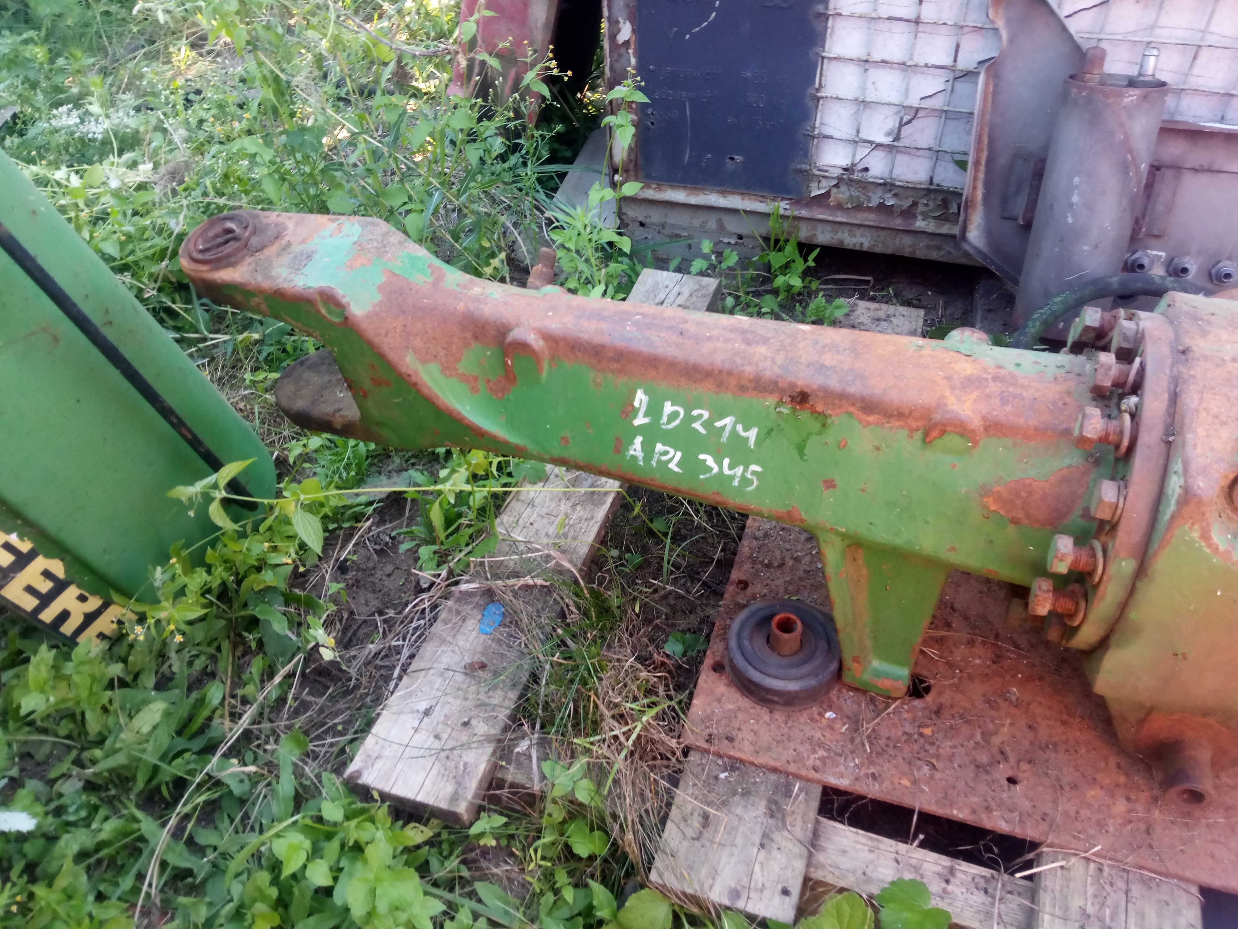 John Deere 2140 obudowa przedniej osi przedniego napędu mostu APL 345