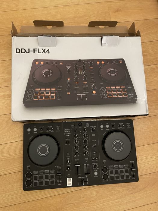 Pioneer ddj flx4 (com caixa)