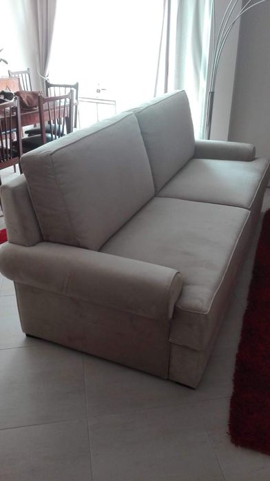 Sofá de 2 lugares