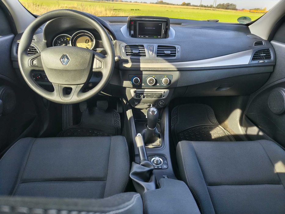 Renault Megane III  1.6 śWIETNA benz + gaz NOWA BUTLA