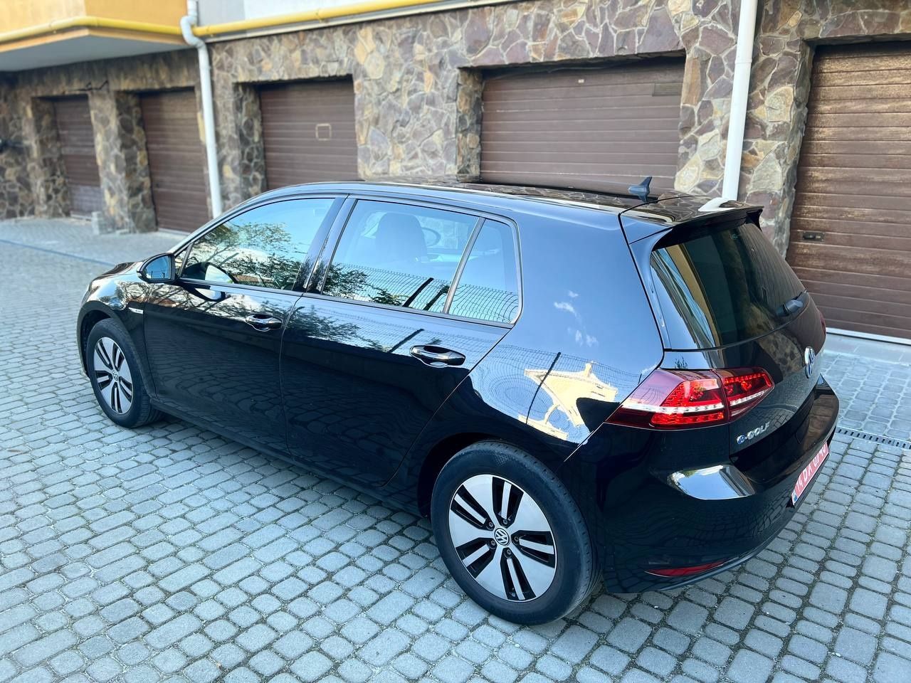 Volkswagen E-golf/Шкіра/Dynaudio