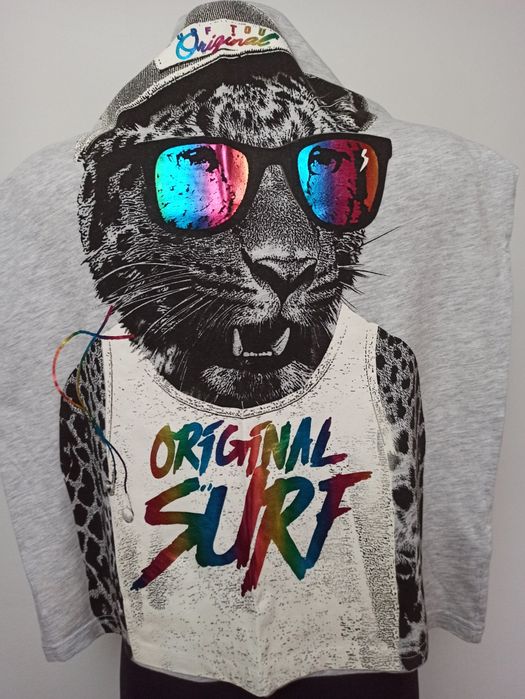 T shirt z nadrukiem Here + There