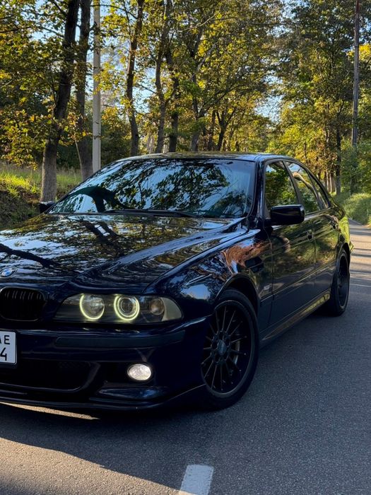 Продам BMW E39 V8 3.5 безванос!