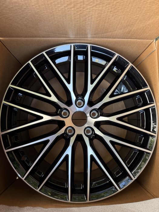 NOWA Felga Aluminiowa Seat Leon FR Cupra 5F 8x19 Performance 5x112