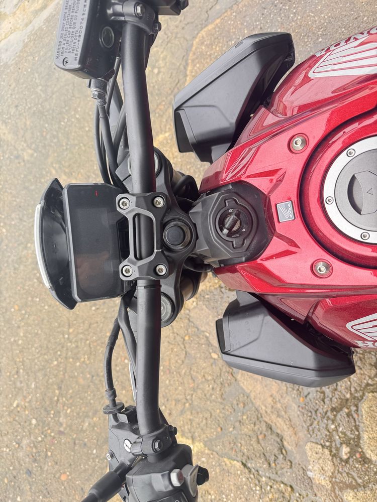 Honda cb650r acidentada