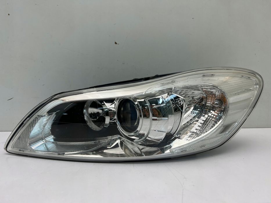 volvo c30 lift lampa przednia lewa xenon n europa 2010-2013