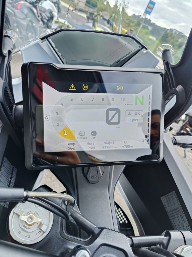 KTM 1290 Super Adventure R com APENAS 4.800KM