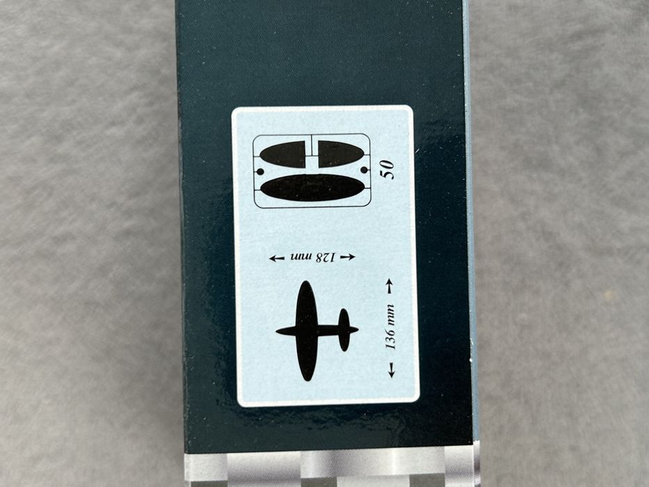 Samolot Supermarine Spitfire MK.V Hi-tech model do sklejania Smer 0887