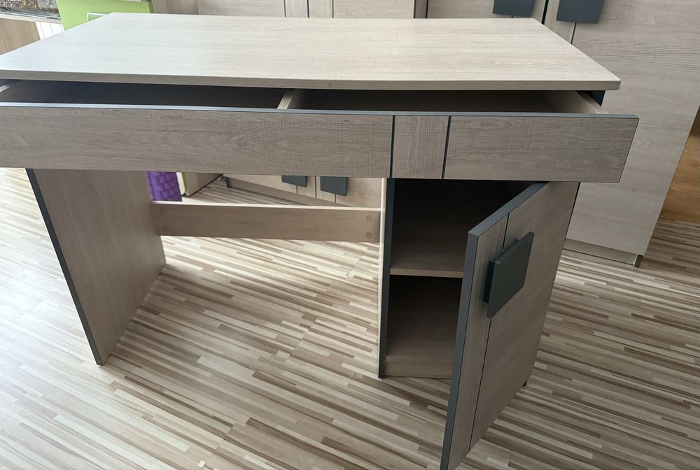 Biurko szkolne stan dobry