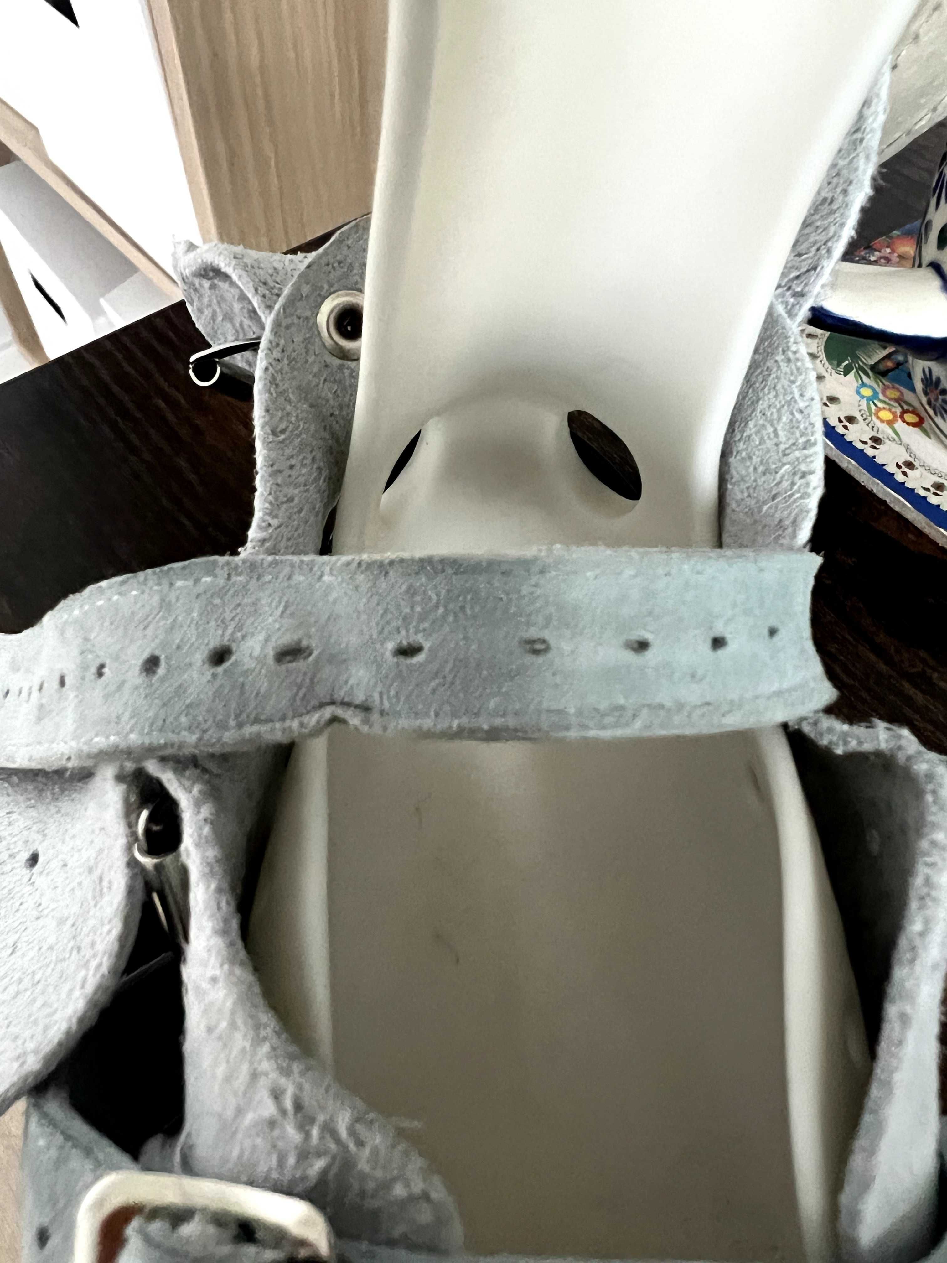 Buty Mitchella rozmiar 5 wymieniony pasek