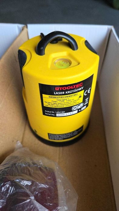 Laser Krzyżowy Samopoziomujący