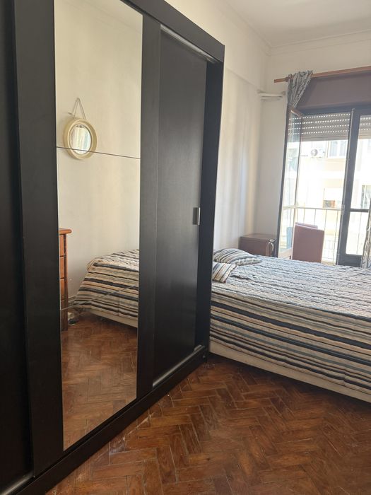 Aluga -se quarto proximo a estação fogueteiro