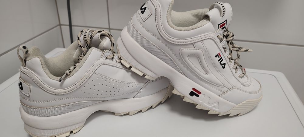 Damskie buty sportowe Fila